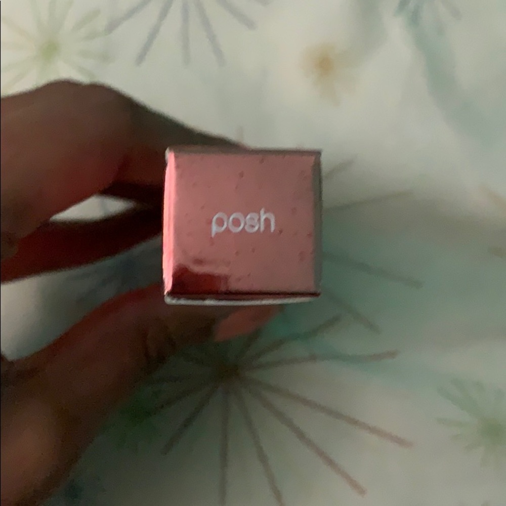 Lip gloss - Picture 2 of 3